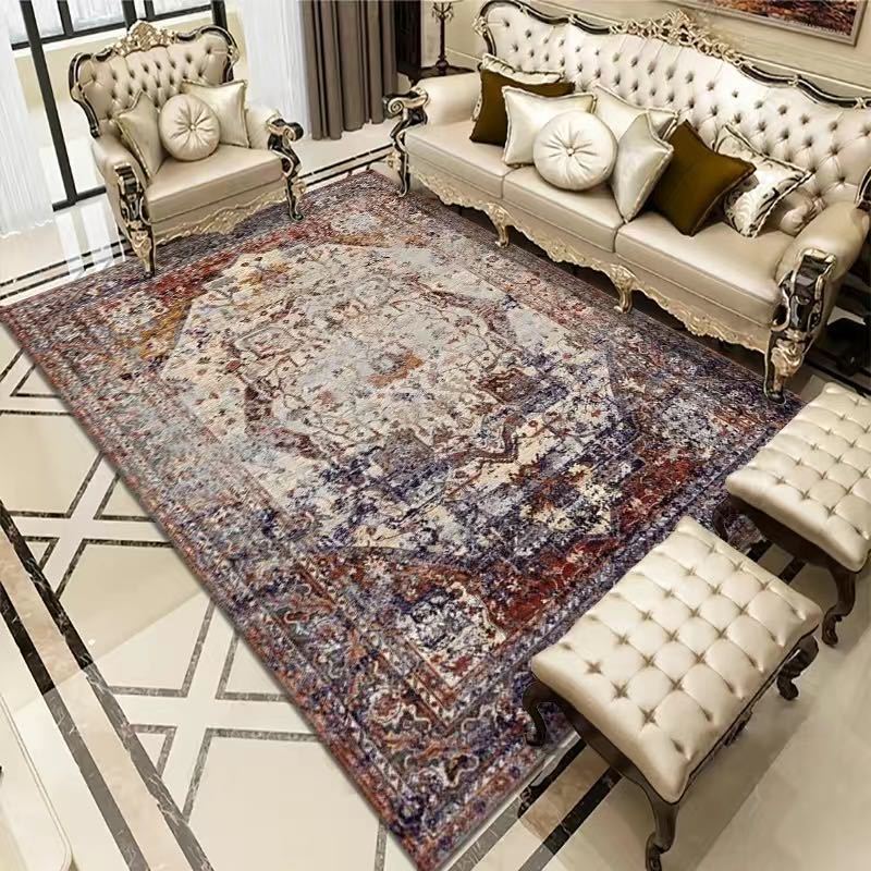 Vintage Bohemian Persian Rug. - VOGORA