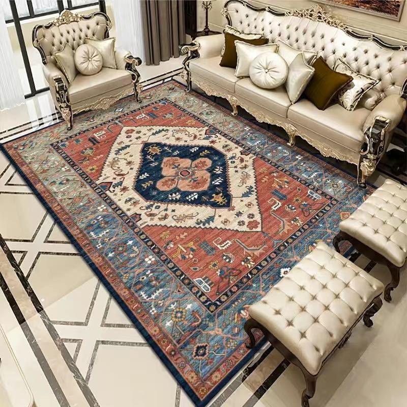 Vintage Bohemian Persian Rug. - VOGORA